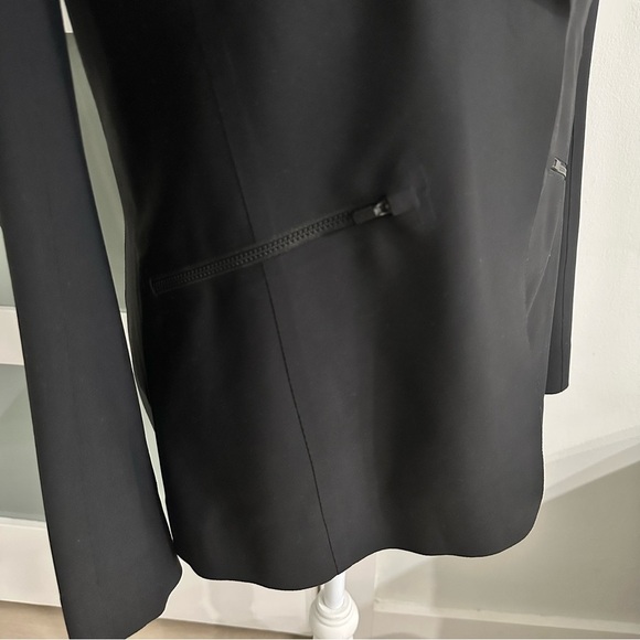 Athleta Interstellar Black Blazer SZ 10 Athleisure Casual Lightweight NWT - Picture 6 of 12